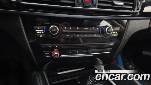 BMW X6 2015 — photo 24
