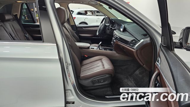 BMW X5 2014 — photo 11