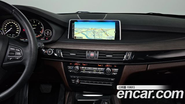 BMW X5 2014 — photo 14