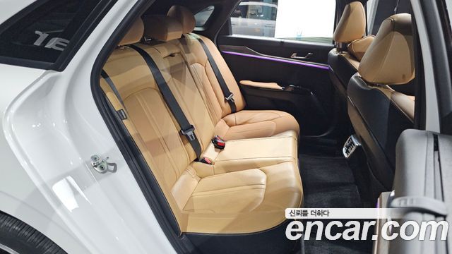 Kia K5 2023 — photo 17