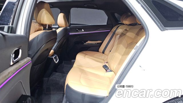 Kia K5 2023 — photo 16