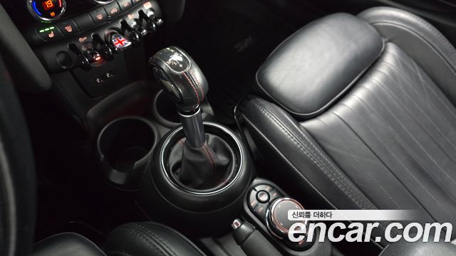 Mini Cooper 2019 — photo 9