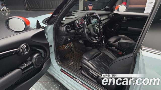 Mini Cooper 2019 — photo 10