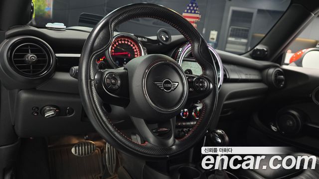 Mini Cooper 2019 — photo 12