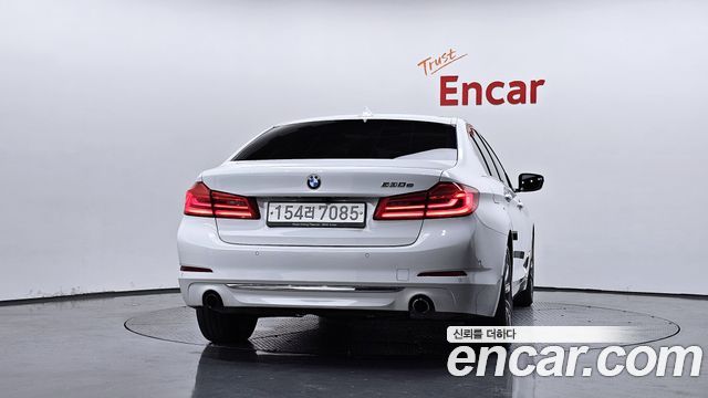 BMW 5-Series 2020 — photo 4