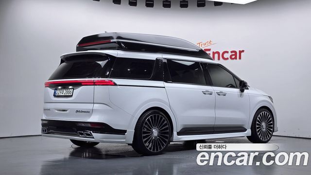Kia Canival 2021 — photo 2