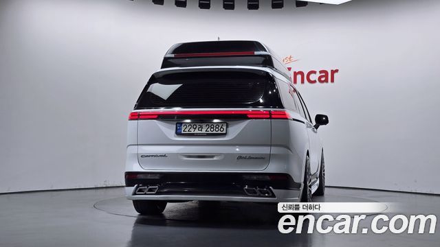 Kia Canival 2021 — photo 4