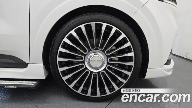 Kia Canival 2021 — photo 5