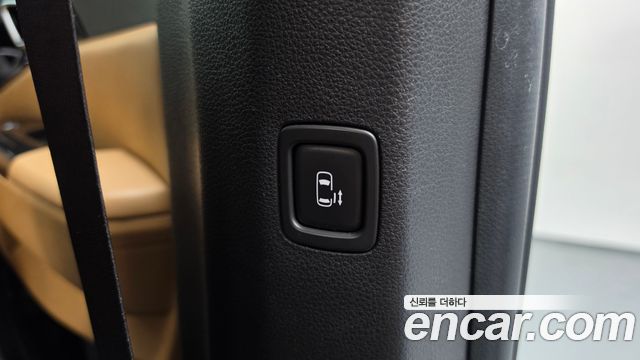 Kia Canival 2021 — photo 18