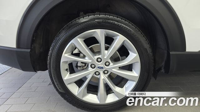 Ford Explorer 2022 — photo 5
