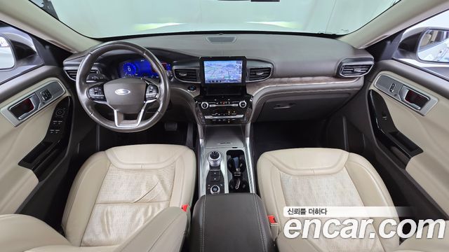 Ford Explorer 2022 — photo 10