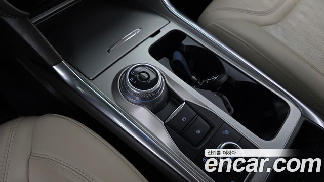 Ford Explorer 2022 — photo 12