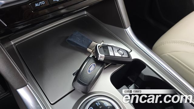 Ford Explorer 2022 — photo 21