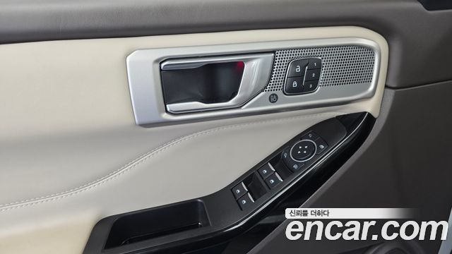 Ford Explorer 2022 — photo 29