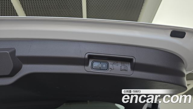 Ford Explorer 2022 — photo 32