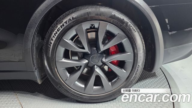 Tesla Model X 2023 — photo 7