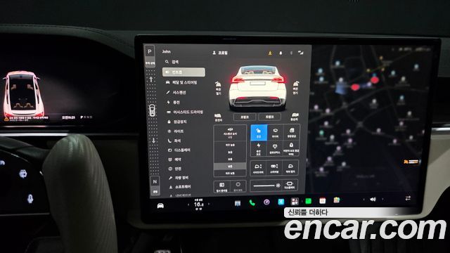 Tesla Model X 2023 — photo 32