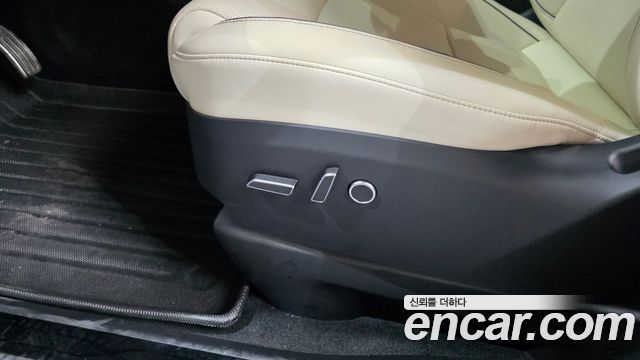 Tesla Model X 2023 — photo 35