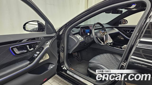 Mercedes-Benz S-Class 2024 — photo 13