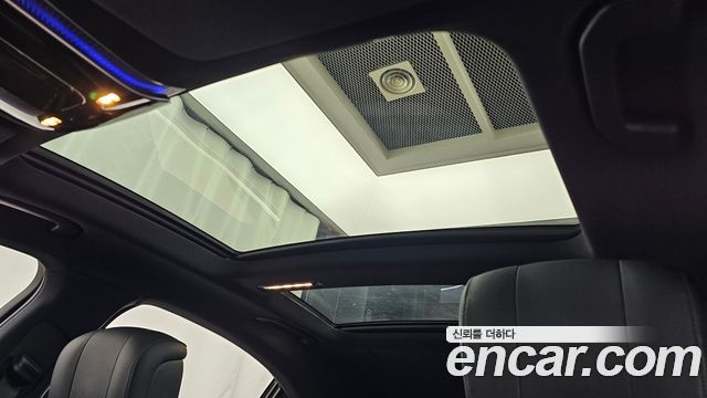 Mercedes-Benz S-Class 2024 — photo 24