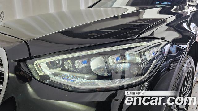 Mercedes-Benz S-Class 2024 — photo 8