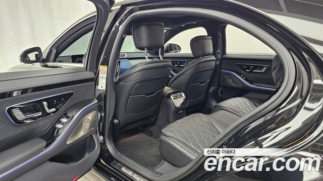 Mercedes-Benz S-Class 2024 — photo 16