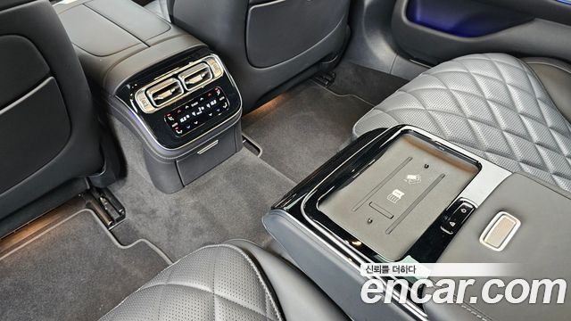 Mercedes-Benz S-Class 2024 — photo 27