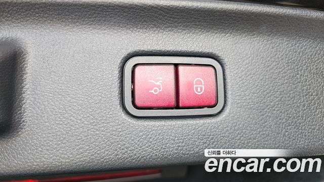 Mercedes-Benz S-Class 2024 — photo 34
