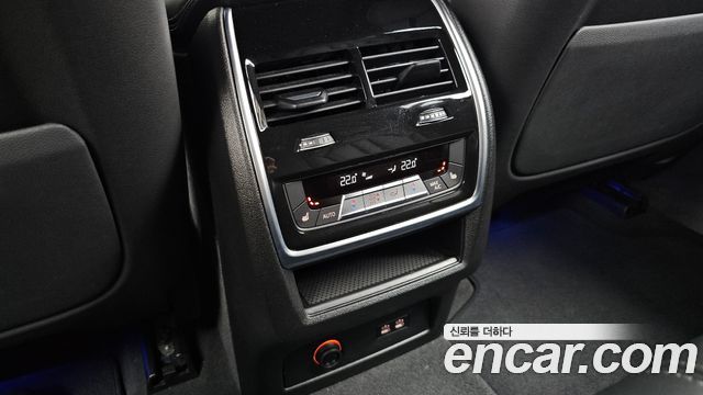BMW X5 2025 — photo 24