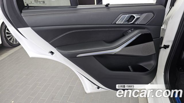 BMW X5 2025 — photo 15