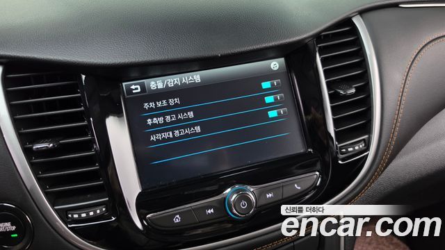 Chevrolet Korea Trax 2019 — photo 28
