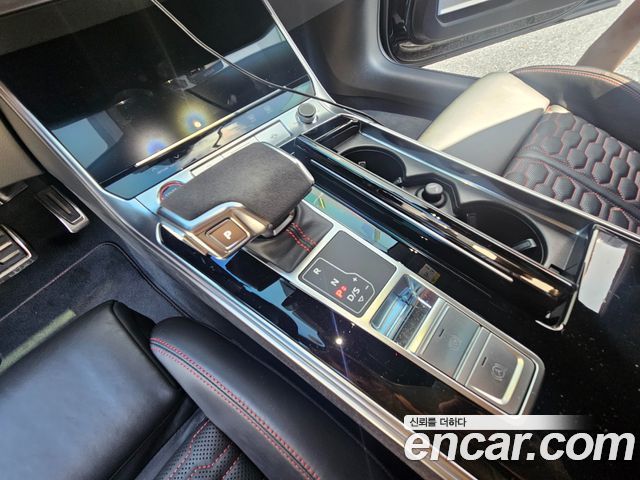 Audi RS7 2021 — photo 9