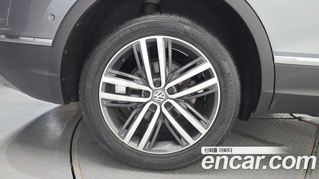 Volkswagen Tiguan 2018 — photo 5