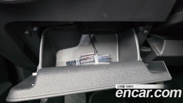 Volkswagen Tiguan 2018 — photo 23