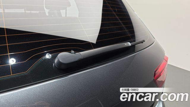 Volkswagen Tiguan 2018 — photo 28