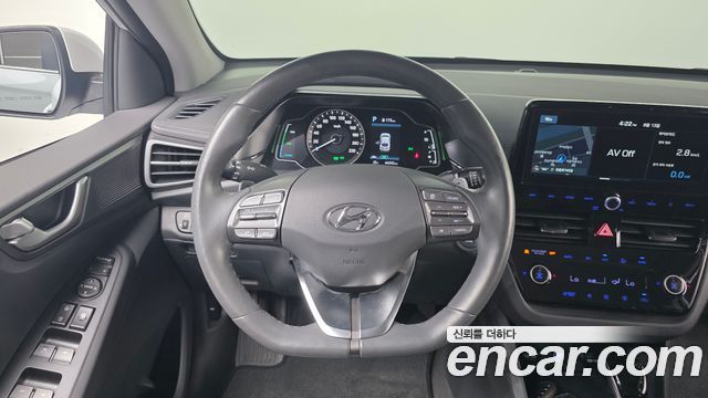 Hyundai Ioniq 2020 — photo 20