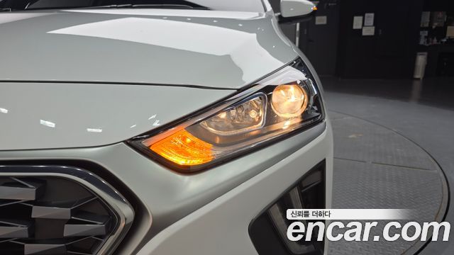 Hyundai Ioniq 2020 — photo 8