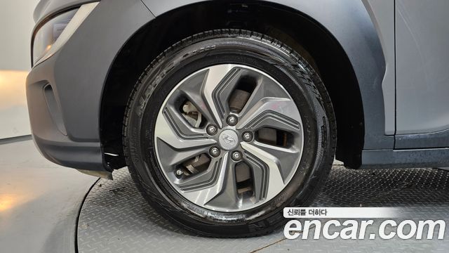 Hyundai Kona 2023 — photo 5