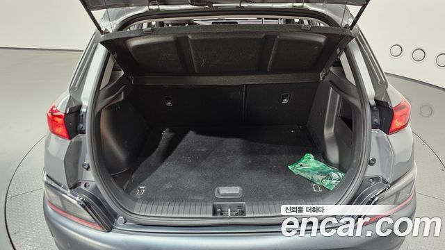Hyundai Kona 2023 — photo 22