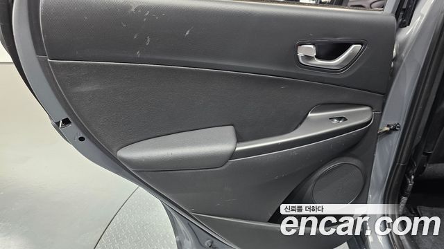 Hyundai Kona 2023 — photo 15