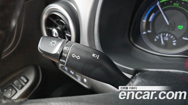 Hyundai Kona 2023 — photo 27