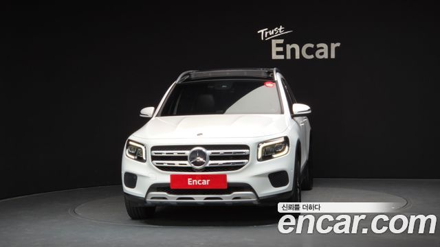 Mercedes-Benz GLB-Class 2021 — photo 3