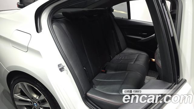BMW 3-Series 2015 — photo 17