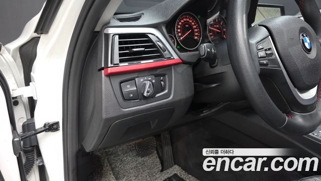 BMW 3-Series 2015 — photo 19