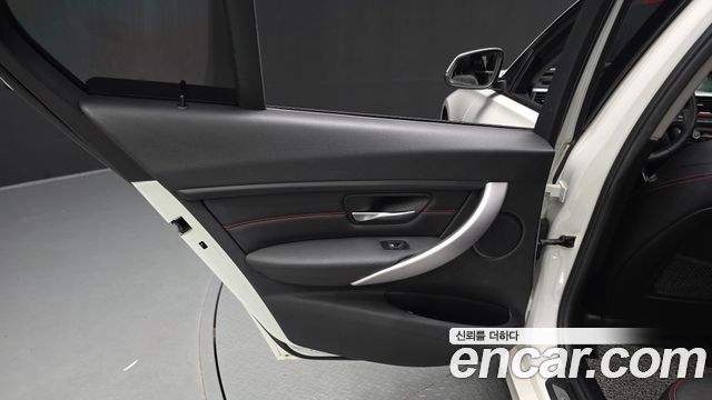 BMW 3-Series 2015 — photo 15