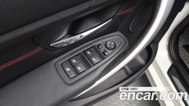 BMW 3-Series 2015 — photo 30