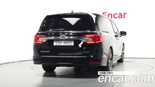 Honda Odyssey 2018 — photo 4