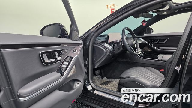 Mercedes-Benz S-Class 2021 — photo 13