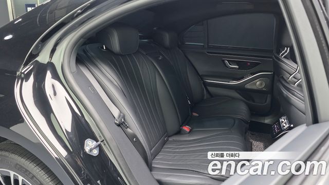 Mercedes-Benz S-Class 2021 — photo 17