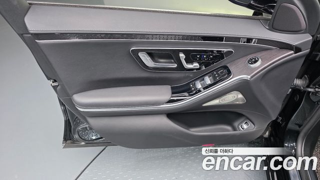 Mercedes-Benz S-Class 2021 — photo 14